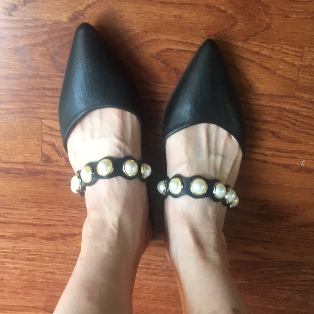 Cute Flats - image 1